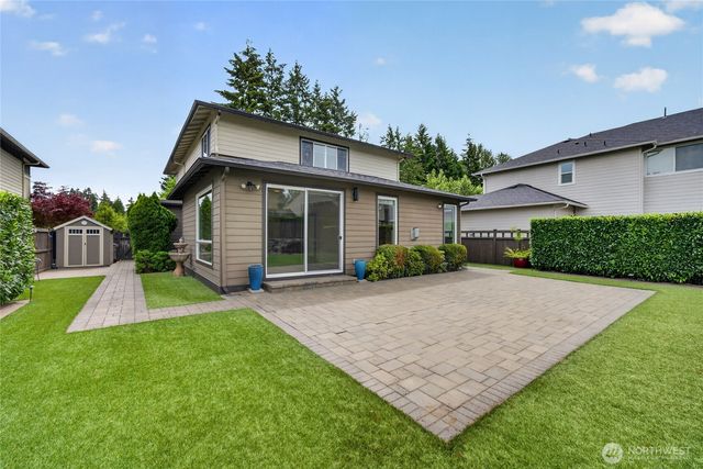 27901 106th Avenue SE, Kent, WA 98030