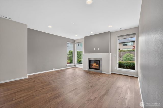 27901 106th Avenue SE, Kent, WA 98030