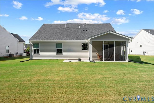 7436 E Danube Loop, New Kent, VA 23124