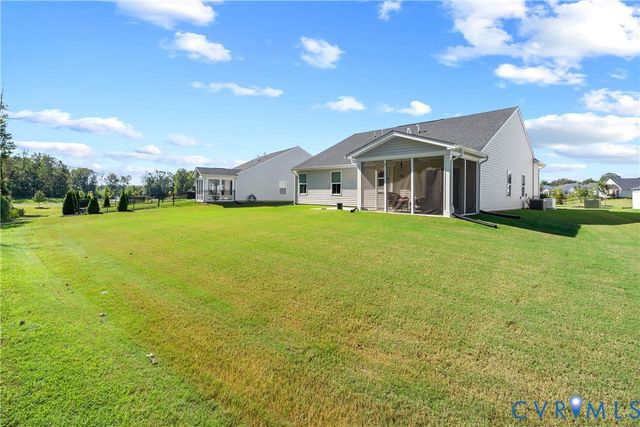 7436 E Danube Loop, New Kent, VA 23124