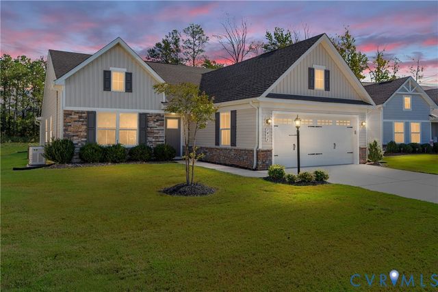 7436 E Danube Loop, New Kent, VA 23124
