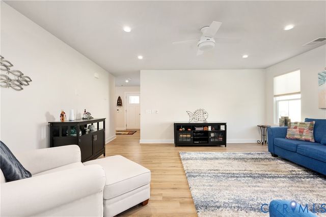 7436 E Danube Loop, New Kent, VA 23124