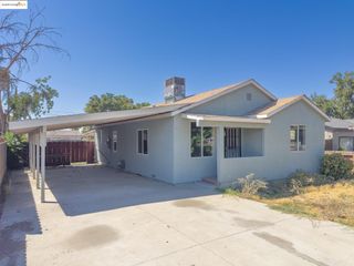 710 Atlantic Dr, Modesto, CA 95358