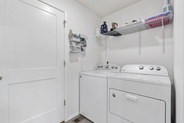 2376 West Twin Lakes Drive, Springfield, MO 65803
