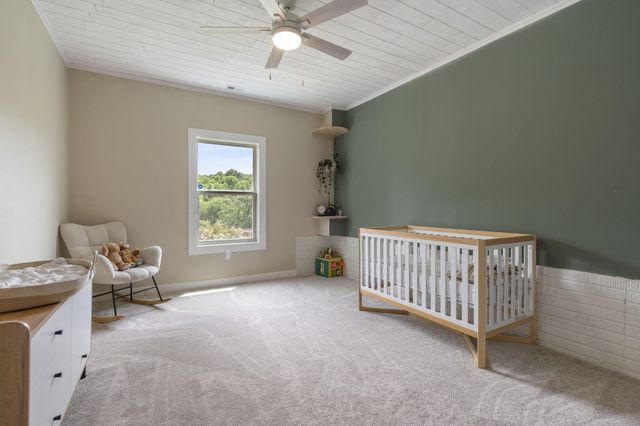 2376 West Twin Lakes Drive, Springfield, MO 65803