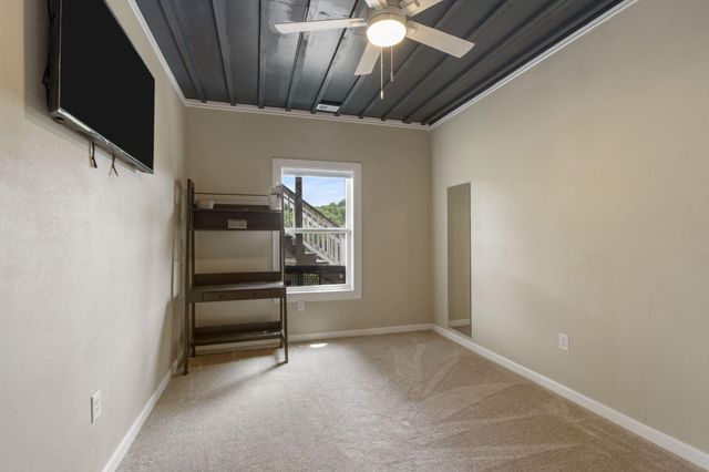 2376 West Twin Lakes Drive, Springfield, MO 65803