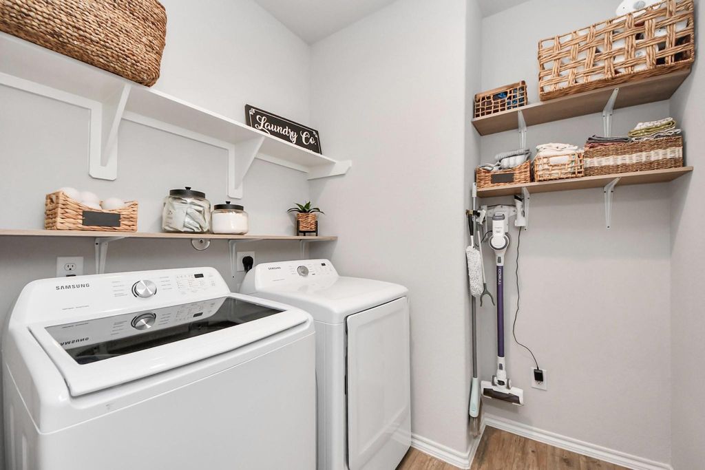 Image 22 of property listing at 7615 Tye Creek Lane, Richmond, TX 77469