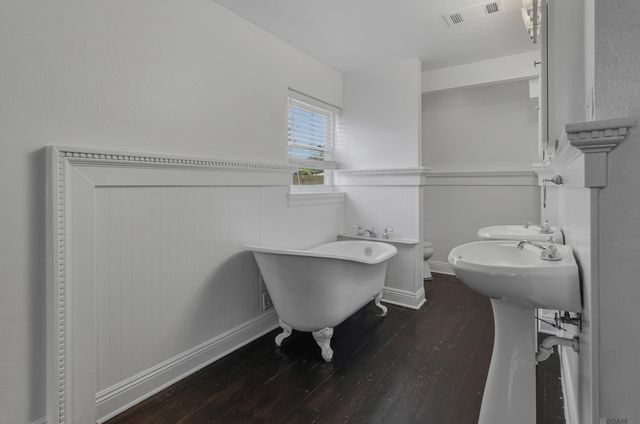 4339 Arlington Ave, Port Allen, LA 70767