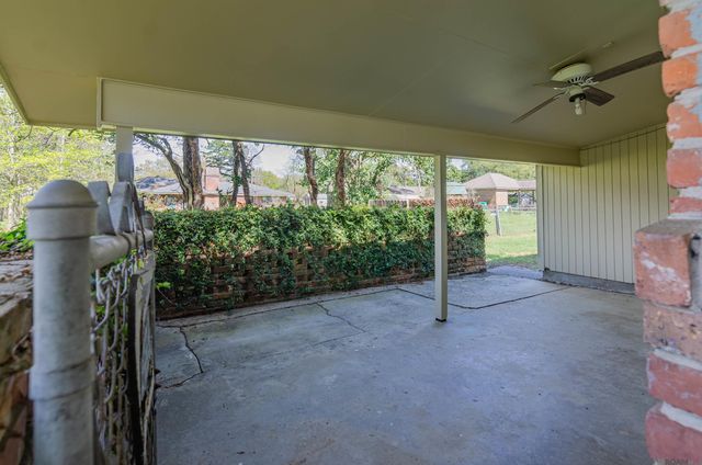 4339 Arlington Ave, Port Allen, LA 70767