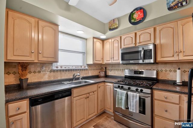 128 White Oak Terrace, Belleville, NJ 07109