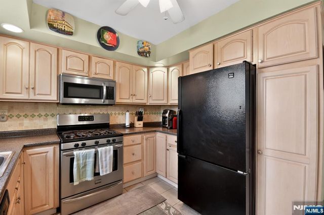 128 White Oak Terrace, Belleville, NJ 07109