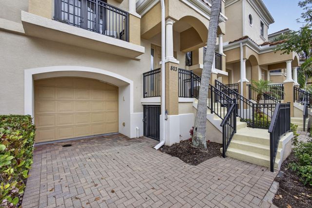 803 Del Sol Circle, Tequesta, FL 33469