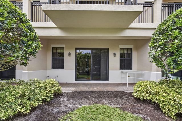 803 Del Sol Circle, Tequesta, FL 33469