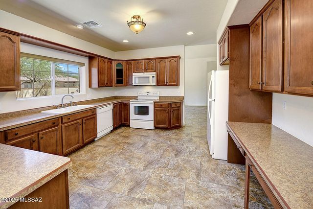 3447 N Olsen Avenue, Tucson, AZ 85719