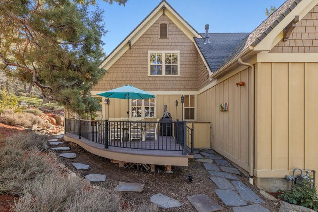 11017 Siskin Lane, Klamath Falls, OR 97601