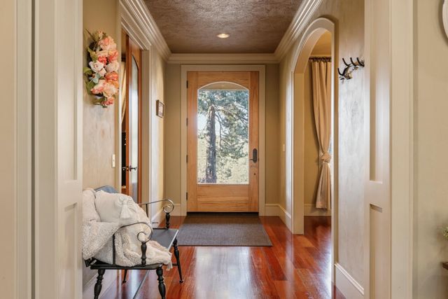 11017 Siskin Lane, Klamath Falls, OR 97601