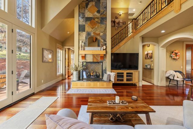 11017 Siskin Lane, Klamath Falls, OR 97601