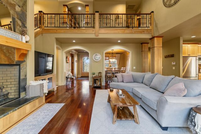 11017 Siskin Lane, Klamath Falls, OR 97601