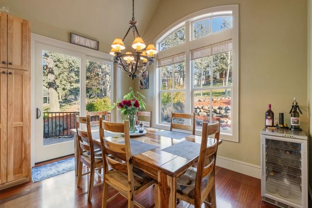 11017 Siskin Lane, Klamath Falls, OR 97601