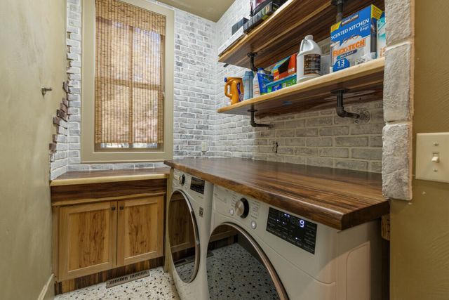 11017 Siskin Lane, Klamath Falls, OR 97601