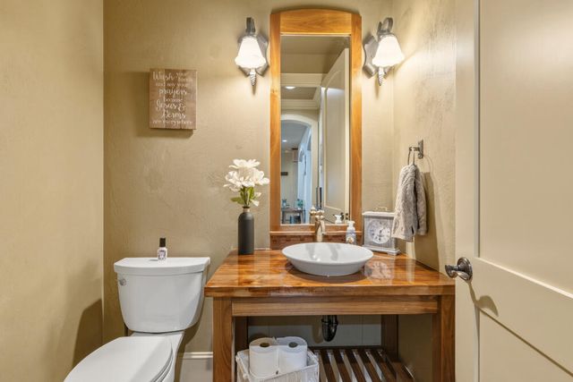 11017 Siskin Lane, Klamath Falls, OR 97601