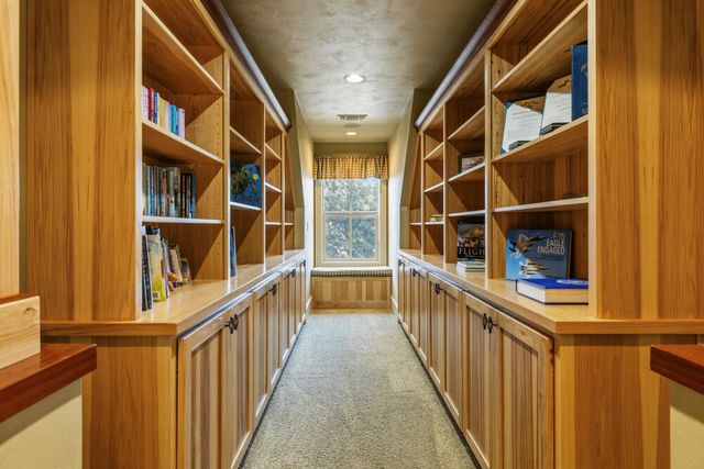 11017 Siskin Lane, Klamath Falls, OR 97601