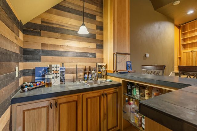 11017 Siskin Lane, Klamath Falls, OR 97601