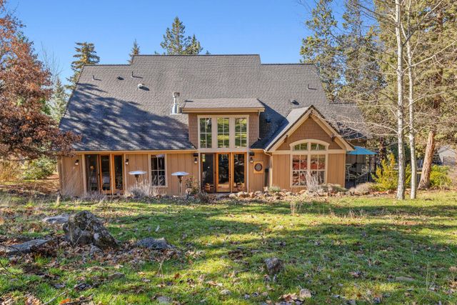 11017 Siskin Lane, Klamath Falls, OR 97601