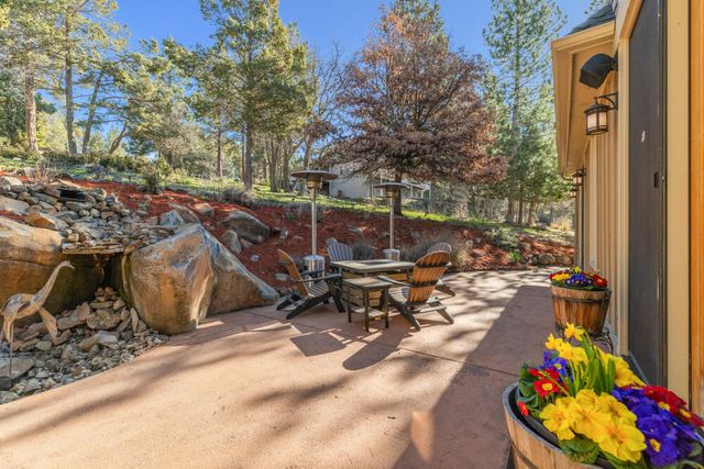 11017 Siskin Lane, Klamath Falls, OR 97601