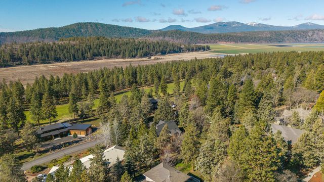 11017 Siskin Lane, Klamath Falls, OR 97601