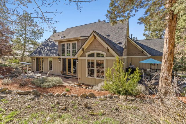 11017 Siskin Lane, Klamath Falls, OR 97601