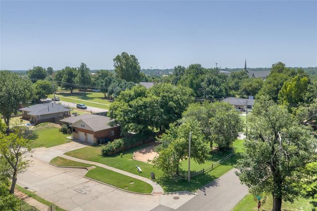 408 Benton Road, Edmond, OK 73034