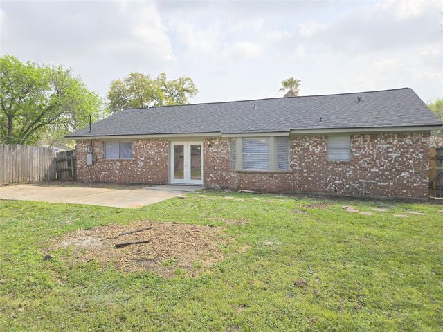 5404 Hazel Street, Baytown, TX 77521