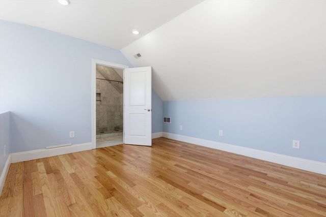 41 Meacham St 2, Somerville, MA 02145