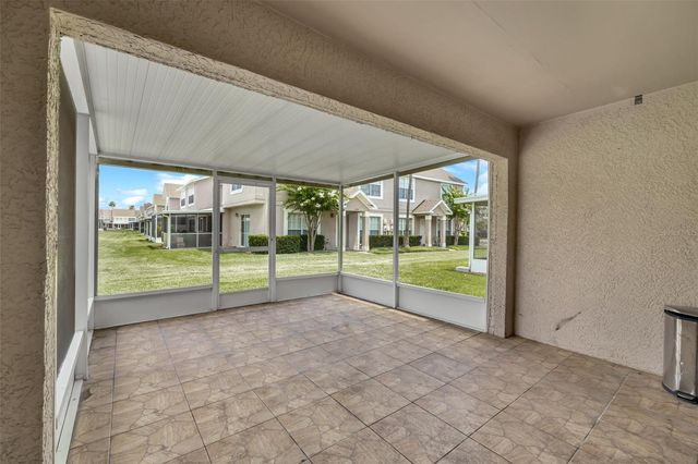 632 KENSINGTON LAKE CIR, Brandon, FL 33511