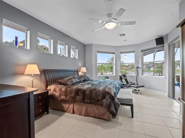 10925 LAKESHORE DR, Clermont, FL 34711