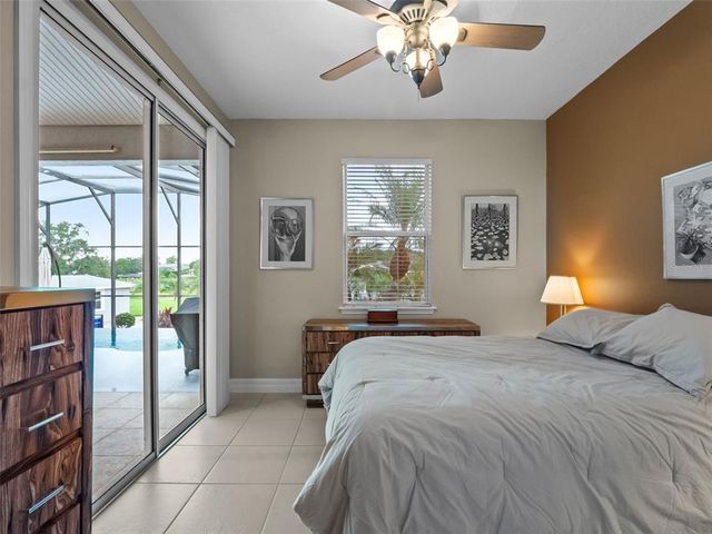 10925 LAKESHORE DR, Clermont, FL 34711