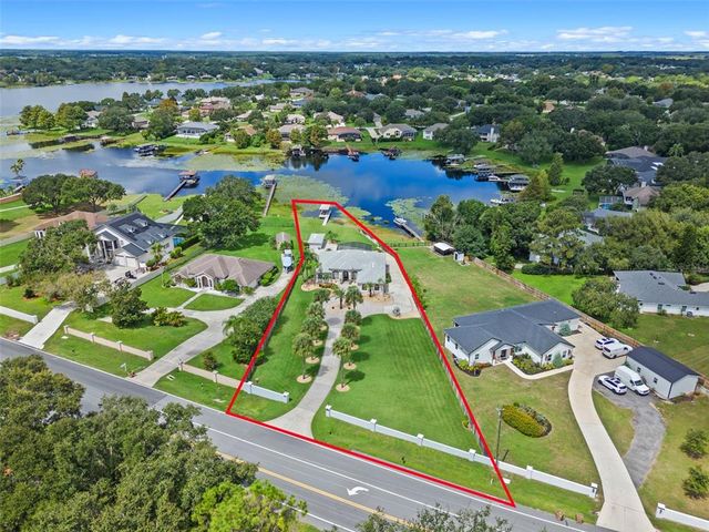 10925 LAKESHORE DR, Clermont, FL 34711