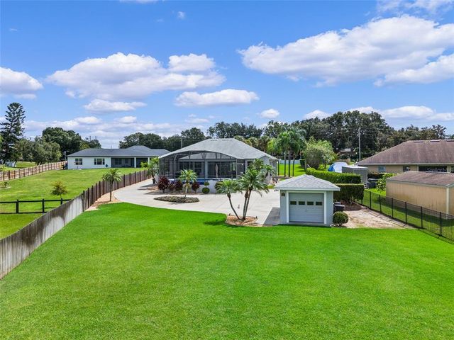 10925 LAKESHORE DR, Clermont, FL 34711
