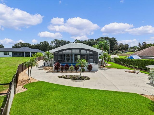 10925 LAKESHORE DR, Clermont, FL 34711