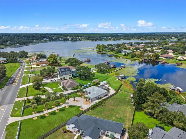 10925 LAKESHORE DR, Clermont, FL 34711