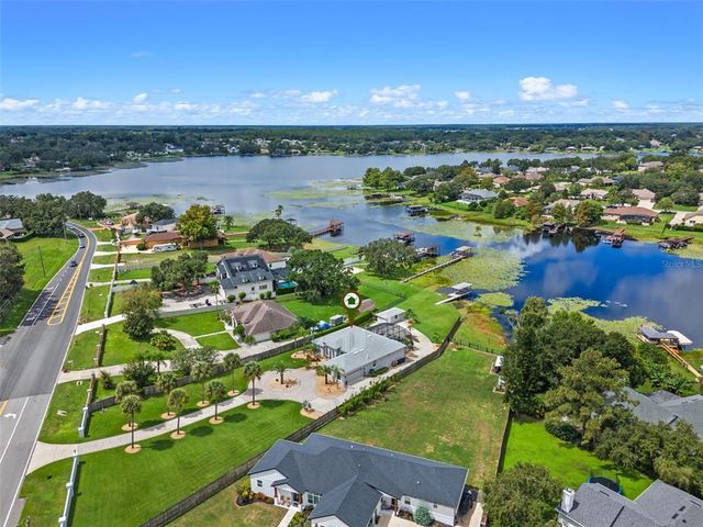 10925 LAKESHORE DR, Clermont, FL 34711