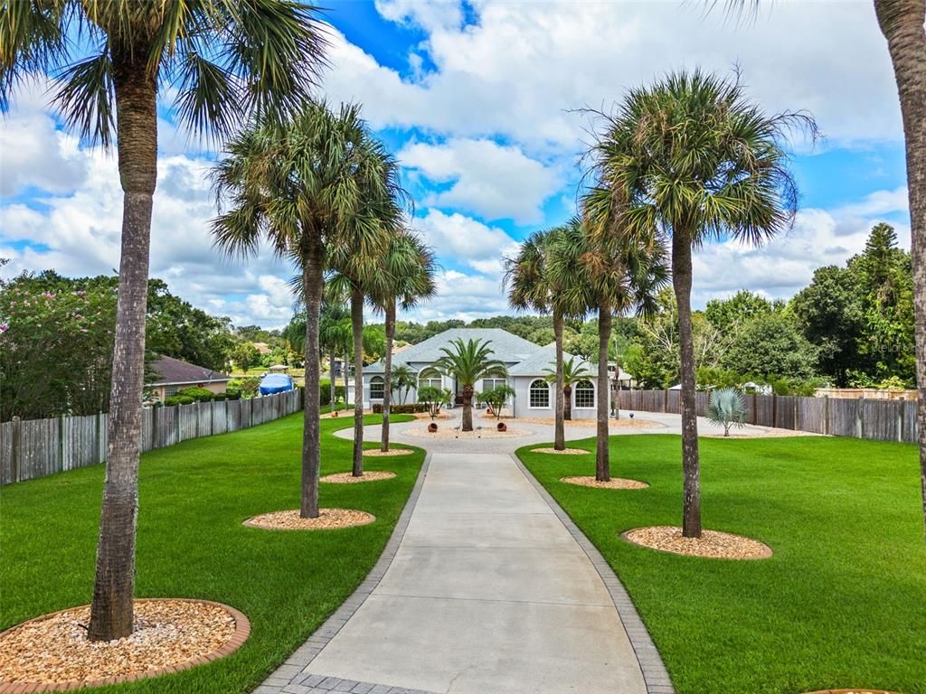 10925 LAKESHORE DR, Clermont, FL 34711