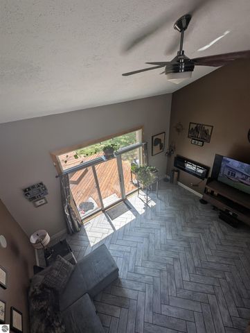 1825 W Sunset Drive, Roscommon, MI 48653