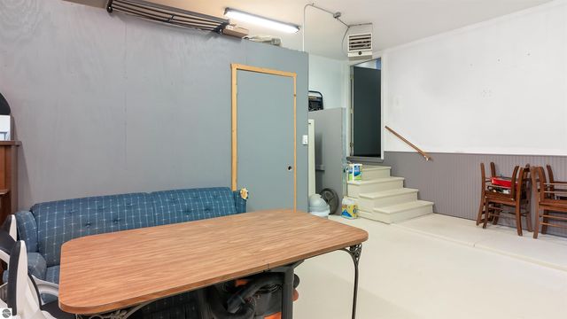 1825 W Sunset Drive, Roscommon, MI 48653