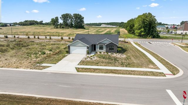1700 Badger Lane, Auburn, IN 46706
