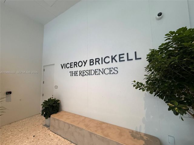 77 SE 5 Street 2015, Miami, FL 33131