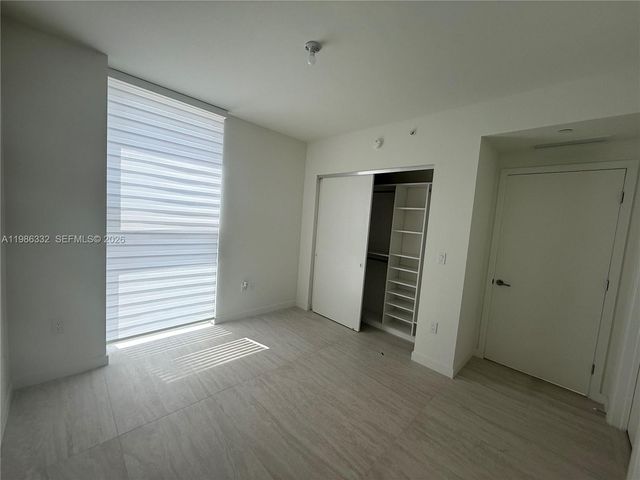 77 SE 5 Street 2015, Miami, FL 33131