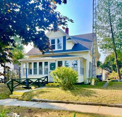 806 E Loomis Street, Ludington, MI 49431