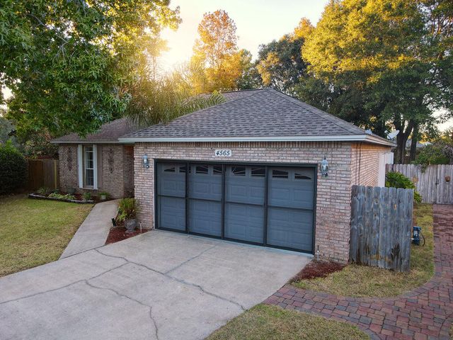 4565 Parkwood Court, Niceville, FL 32578